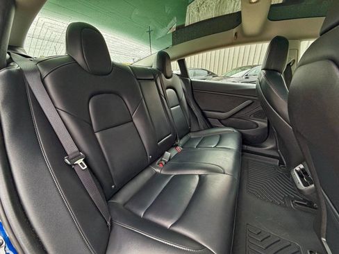 Used 2018 Tesla Model 3 Performance image 19