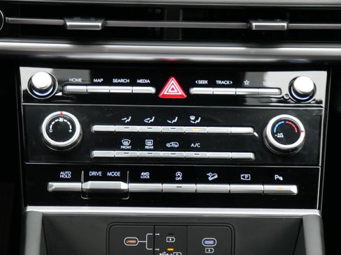 New 2026 Hyundai Santa Fe SE image 11