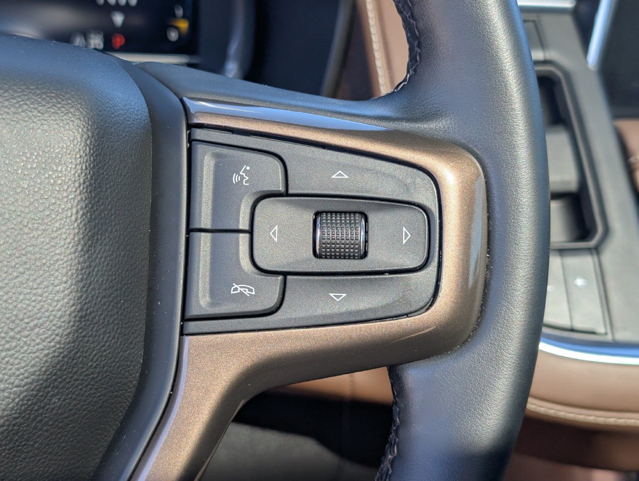 Used 2023 Chevrolet Tahoe High Country AWD/4WD image 20