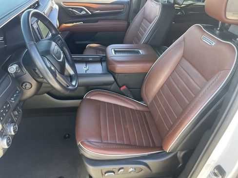 Used 2023 GMC Yukon Denali Ultimate image 20