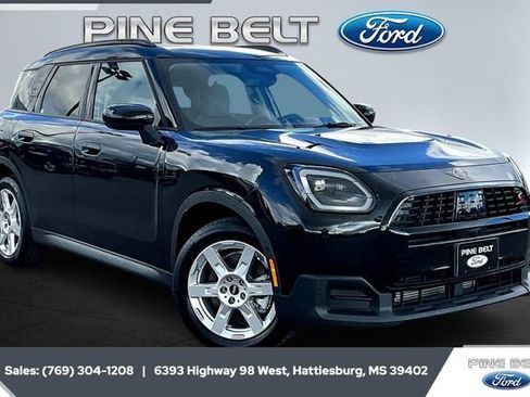 Used 2025 MINI Cooper Countryman S image 1