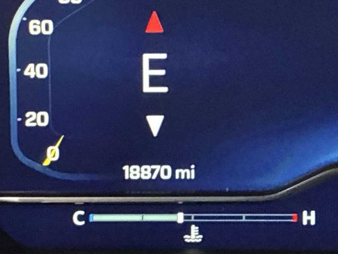 Used 2025 Chevrolet Silverado 3500 LTZ image 12