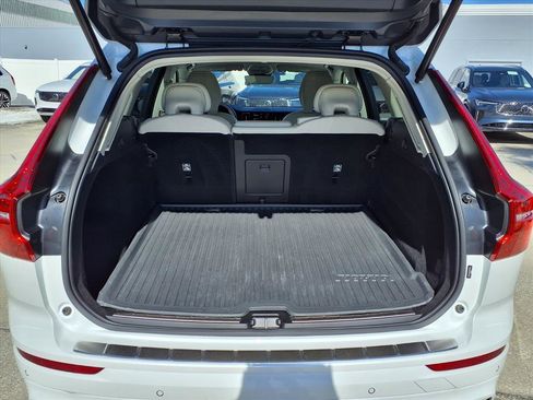 Certified 2024 Volvo XC60 B5 Plus w/ Protection Package Premier image 17