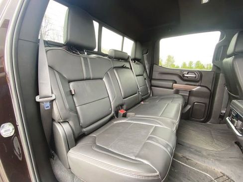 Used 2020 Chevrolet Silverado 1500 High Country w/ Technology Package AWD/4WD image 28