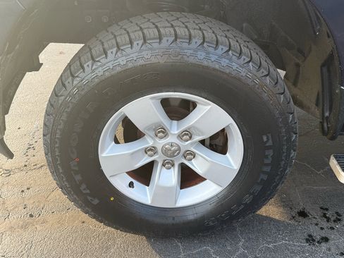 Used 2018 RAM 1500 Classic SLT image 18