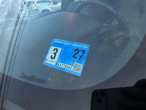 Used 2014 Ford F150 XLT w/ XLT Chrome Package image 8