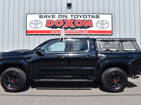 Certified 2025 Toyota Tacoma TRD Pro AWD/4WD image 4