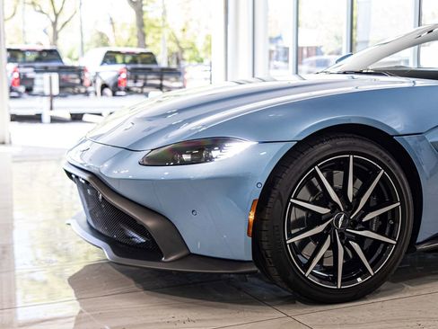 Used 2020 Aston Martin V8 Vantage Coupe RWD image 4