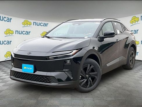 New 2026 Toyota C-HR AWD/4WD image 4
