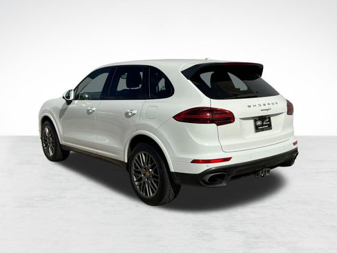 Used 2017 Porsche Cayenne Platinum Edition image 3