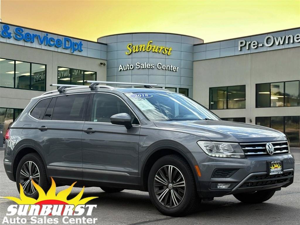 Used 2018 Volkswagen Tiguan SEL AWD/4WD image 1