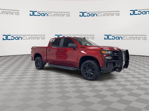 Used 2021 Chevrolet Silverado 1500 Custom Trail Boss w/ LPO, Dark Essentials Package AWD/4WD image 2