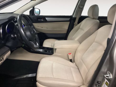 Used 2019 Subaru Outback 2.5i Premium w/ Popular Package #2 image 9