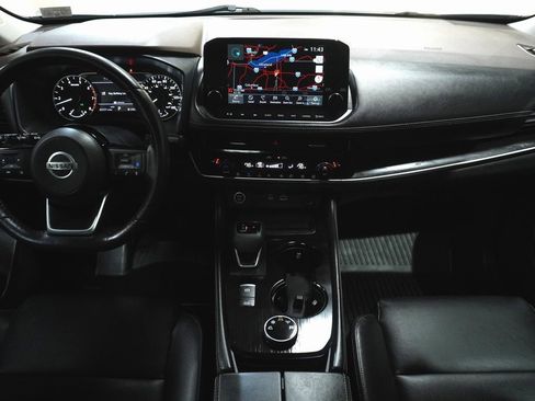 Used 2021 Nissan Rogue SL w/ Premium Package image 17