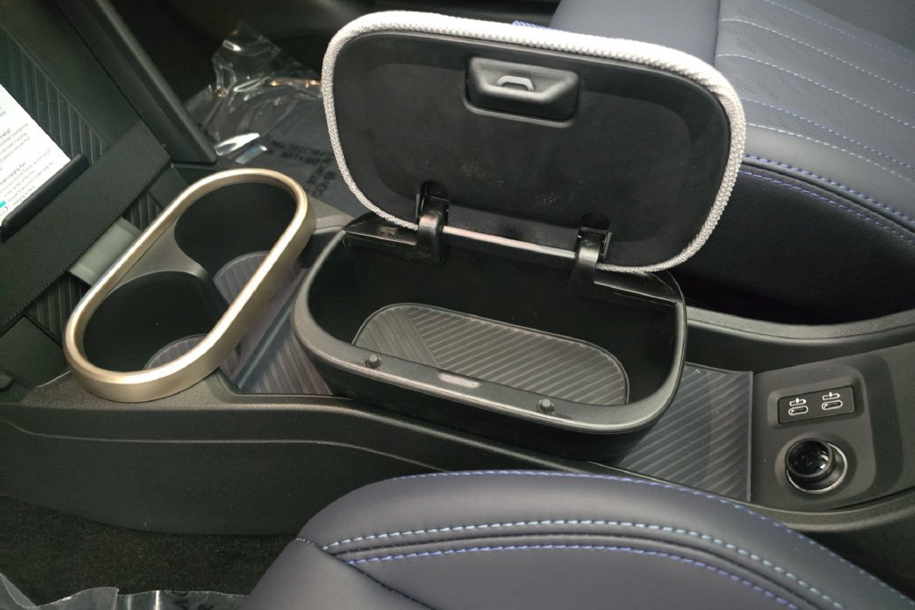 New 2027 MINI Cooper 2-Door Hardtop FWD image 23