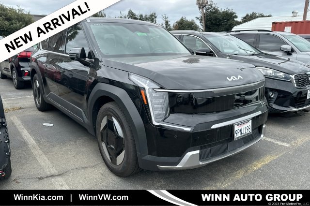 Certified 2024 Kia EV9 Wind AWD/4WD image 1