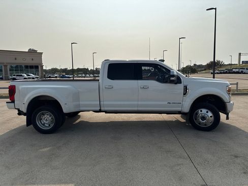 Used 2020 Ford F450 Platinum w/ FX4 Off-Road Package AWD/4WD image 17