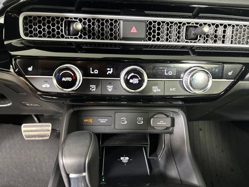 Used 2025 Honda Civic Sport Touring image 19
