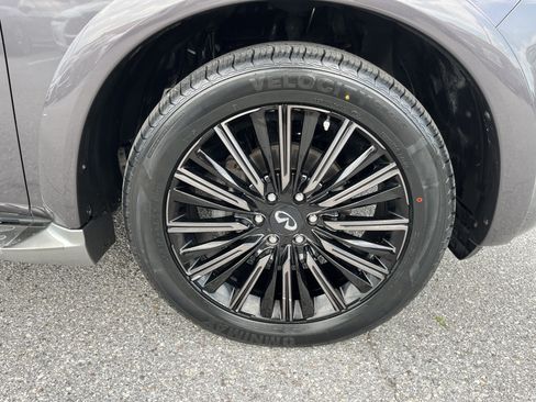 Certified 2019 INFINITI QX80 Limited w/ All-Season Package AWD/4WD image 13