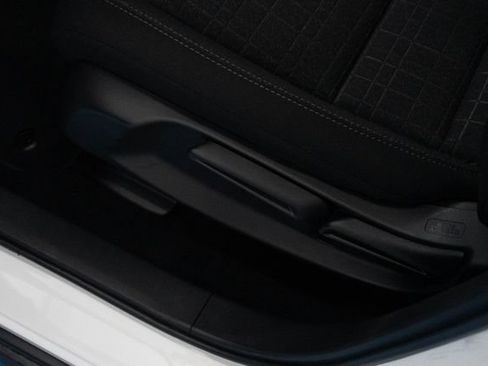New 2027 Honda HR-V LX image 15