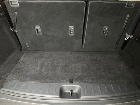 Used 2022 Nissan Pathfinder S AWD/4WD image 23