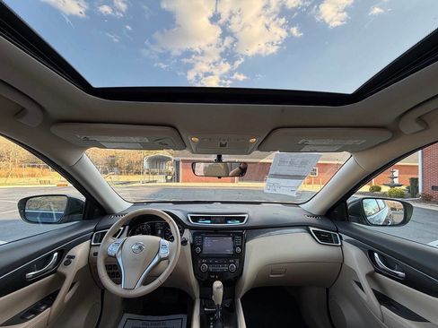 Used 2015 Nissan Rogue SL w/ SL Premium Package image 15