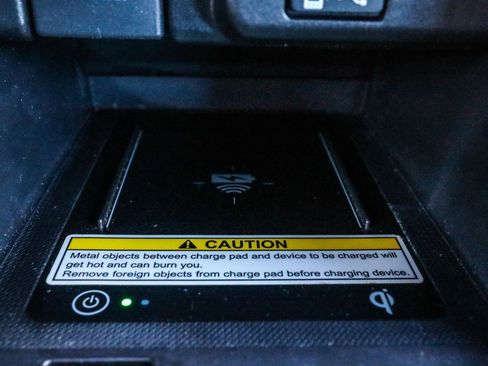 Used 2018 Honda Accord Touring image 12