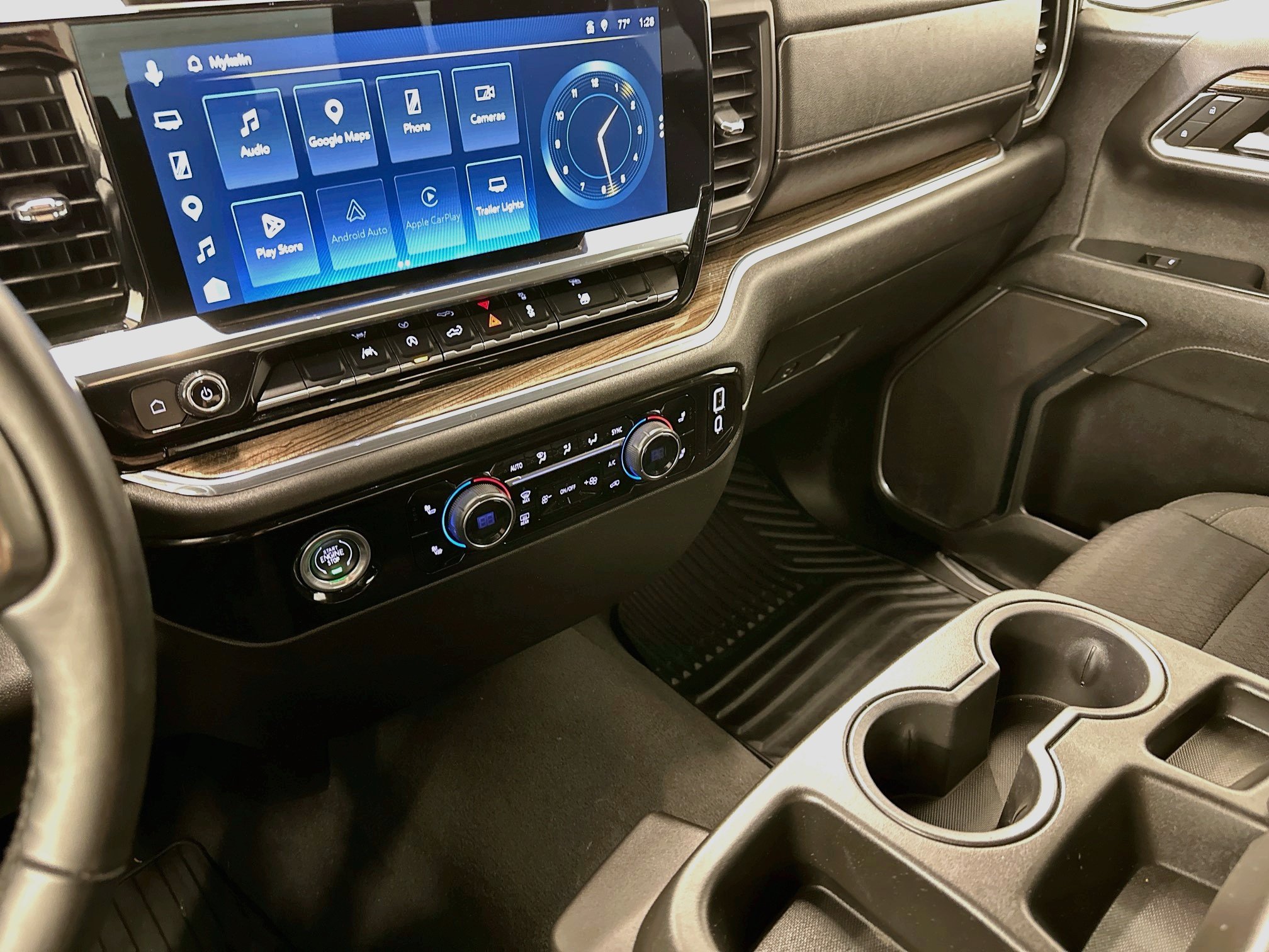 Used 2024 Chevrolet Silverado 1500 LT AWD/4WD image 26