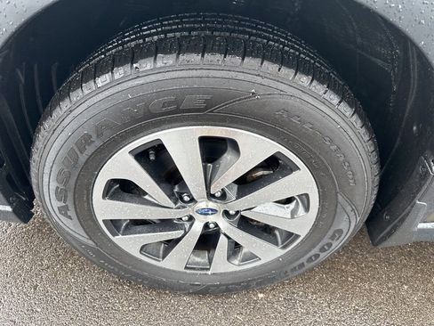 Certified 2022 Subaru Outback Premium image 32