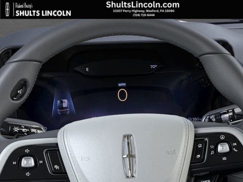 New 2026 Lincoln Aviator AWD image 14