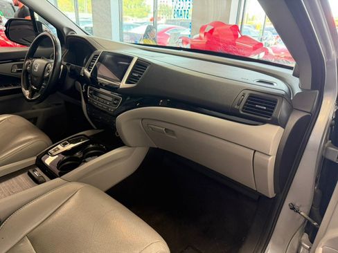 Used 2018 Honda Pilot Elite image 50