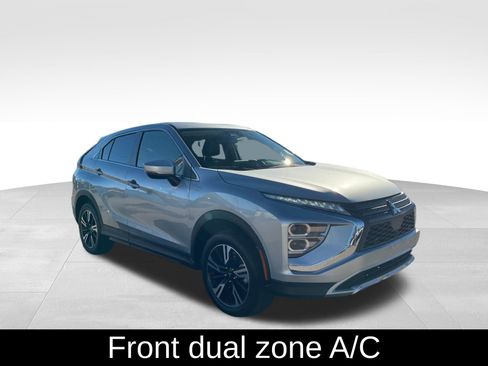 Used 2025 Mitsubishi Eclipse Cross Black Edition image 3