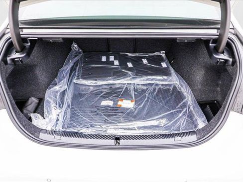 Used 2025 BMW i5 xDrive40 w/ Premium Package image 22