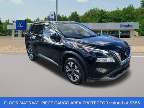 Used 2021 Nissan Rogue SV w/ Premium Package image 5