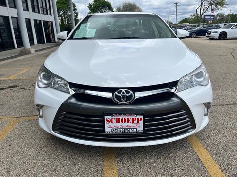 Used 2017 Toyota Camry LE FWD image 2