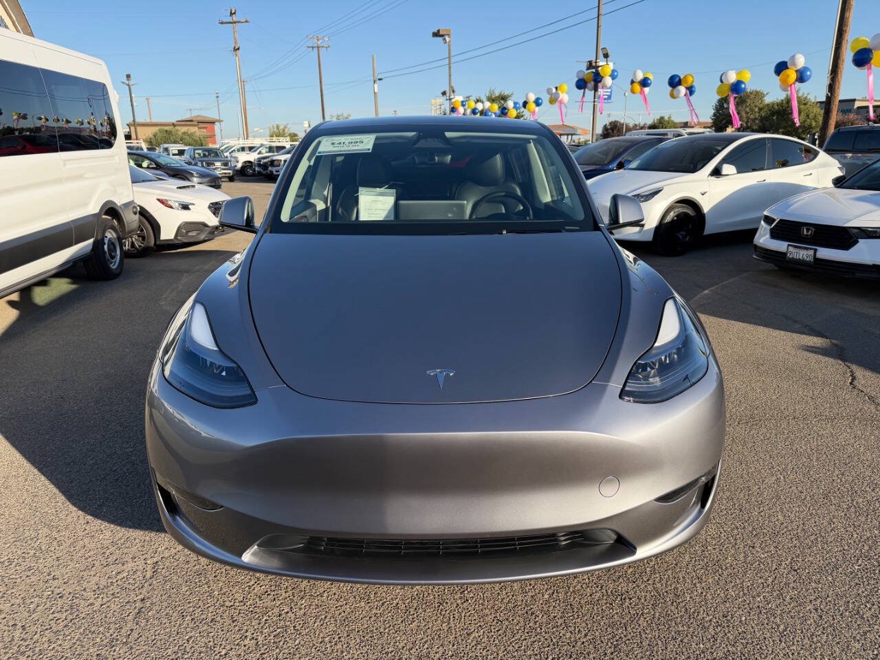 Used 2024 Tesla Model Y Long Range AWD/4WD image 3