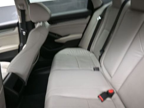 Used 2018 Honda Accord LX image 22