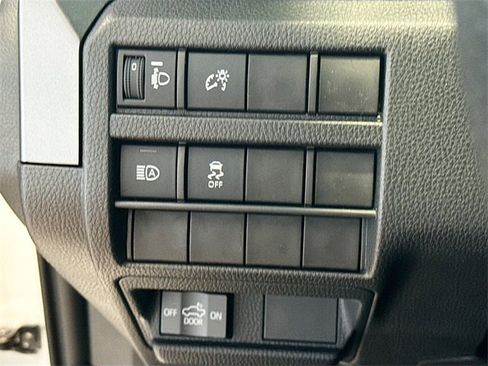 New 2025 Toyota Tacoma SR5 image 7