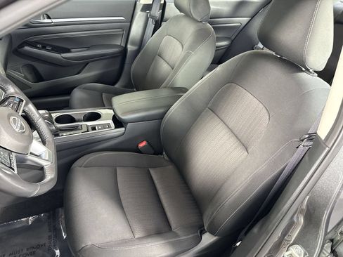 Used 2023 Nissan Altima 2.5 SV w/ SV Premium Package FWD image 20