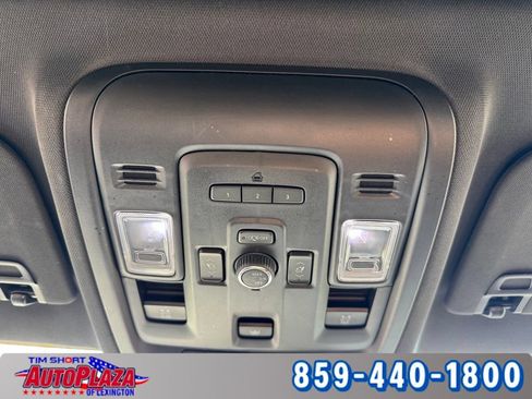 Used 2024 GMC Yukon XL AT4 w/ AT4 Premium Plus Package AWD/4WD image 31