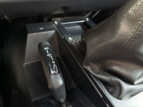 Used 2006 Jeep Wrangler Rubicon w/ Security Group image 37