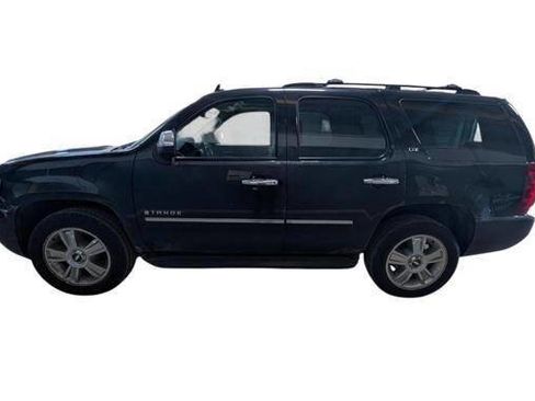 Used 2009 Chevrolet Tahoe LTZ AWD/4WD image 2