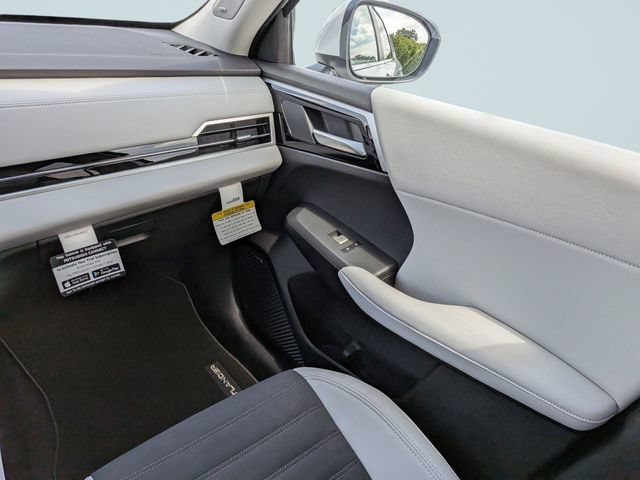 New 2026 Mitsubishi Outlander SE FWD image 15