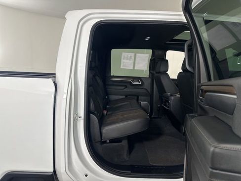 Used 2025 Chevrolet Silverado 2500 High Country w/ High Country Premium Package AWD/4WD image 26