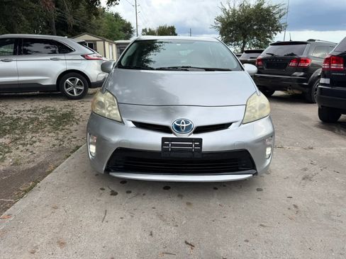 Used 2013 Toyota Prius Two FWD image 3