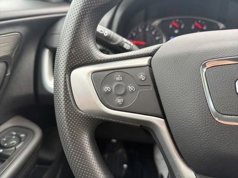 Used 2023 GMC Terrain SLE AWD/4WD image 32