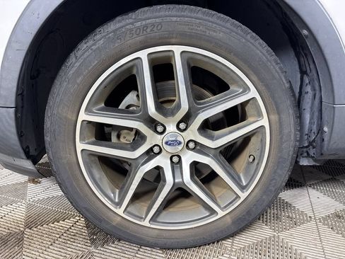 Used 2019 Ford Explorer Sport w/ Equipment Group 401A AWD/4WD image 12