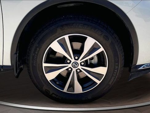 Used 2019 Nissan Murano SV FWD image 9