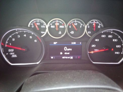 Used 2021 Chevrolet Tahoe Z71 image 16