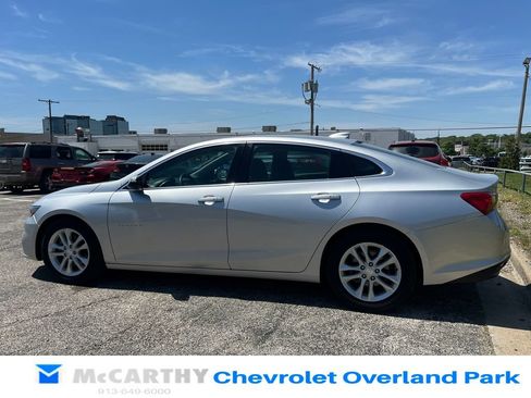 Used 2018 Chevrolet Malibu LT FWD image 5